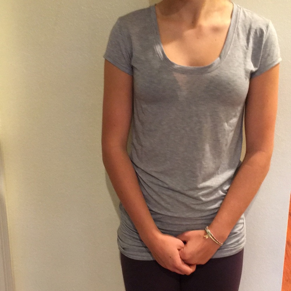 Gray Athleta t-shirt